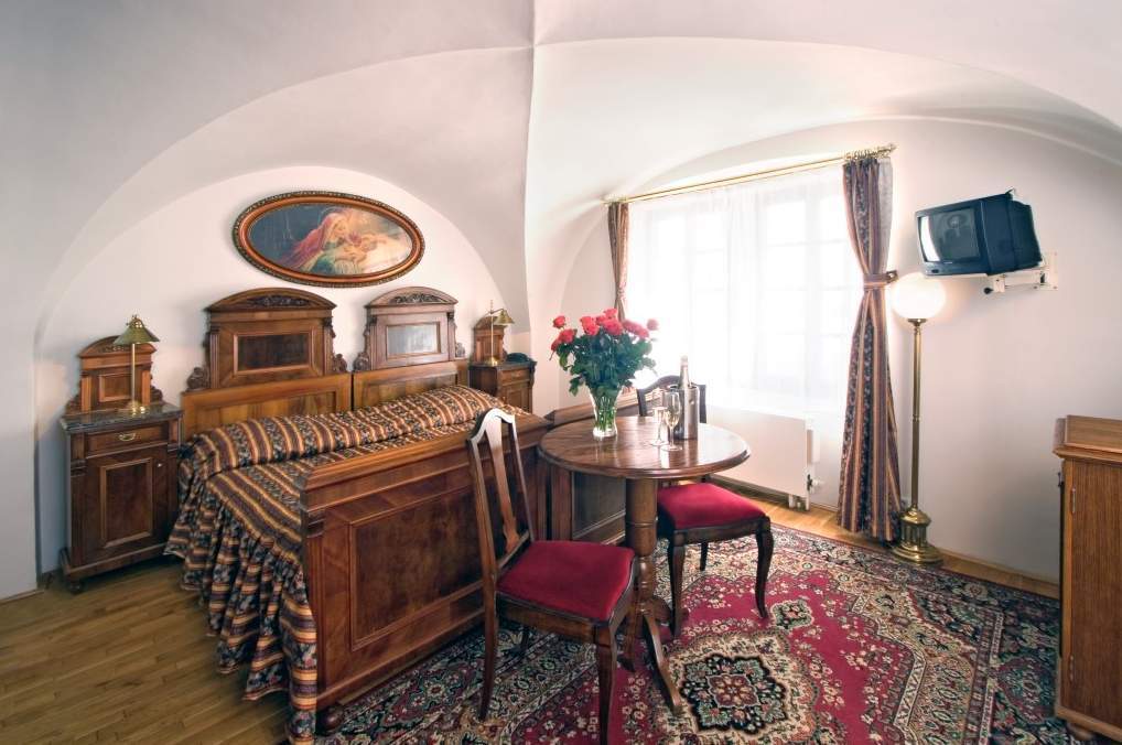 Waldstein 4* Prague